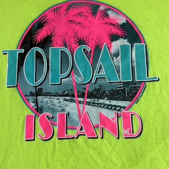 80s VINTAGE NEON TOP SAIL ISLAND GRAPHIC TEE - Picture 2 of 3
